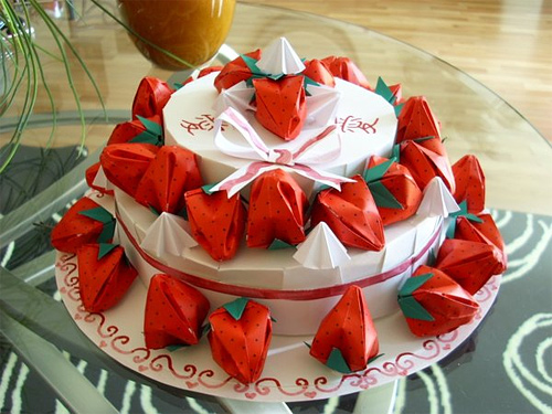 La torta di fragole Immagine dell'origami La torta di fragole