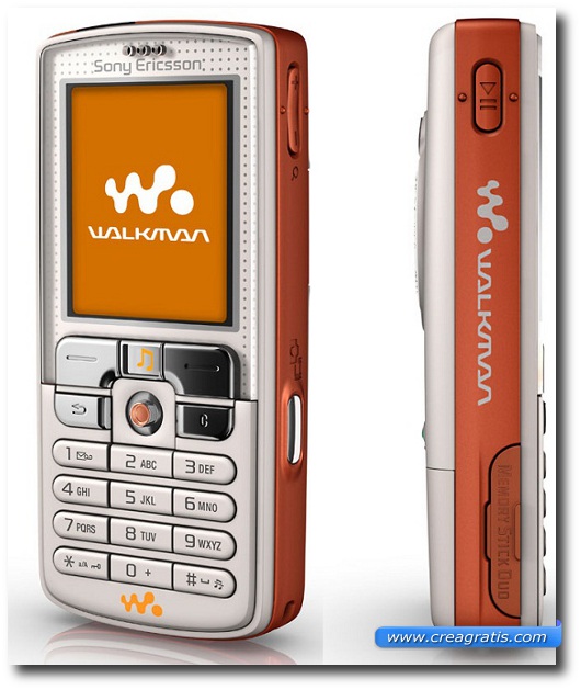 Immagine di un cellulare Sony Ericsson W8001 del 2005