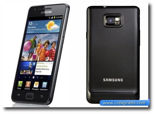 Immagine di uno smartphone Samsung Galaxy SII del 2011