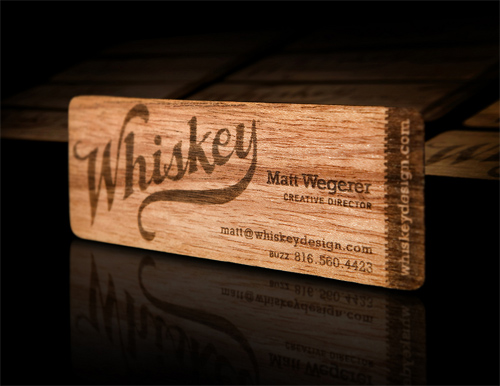 25 Modelli di Biglietti da Visita in Legno Molto Creativi - whiskey design